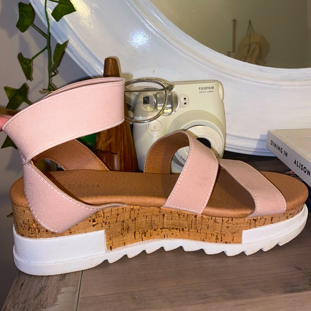 Size 8 Shein pink sandals.